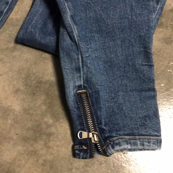 High Waisted Zara Jeans - Picture 4 of 4